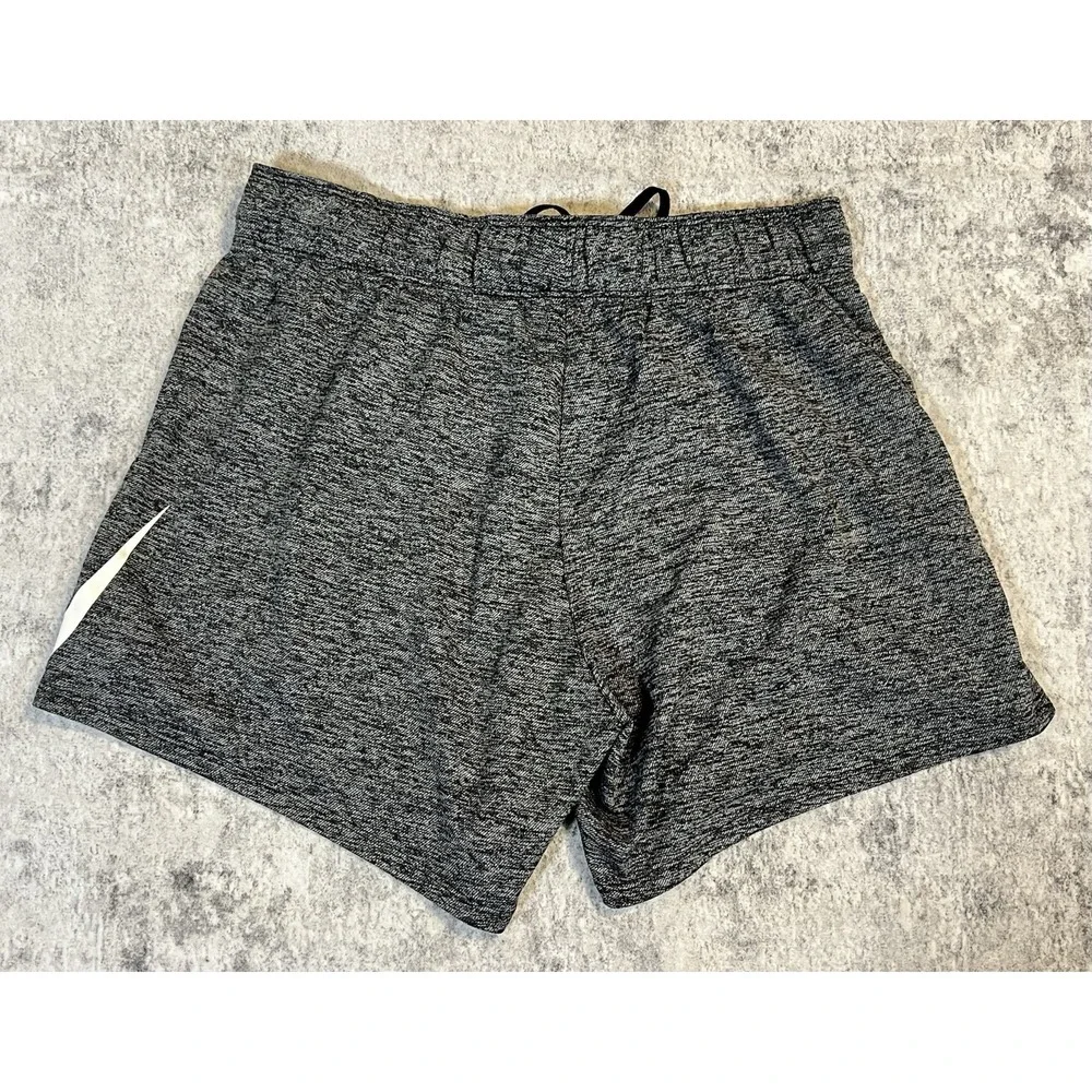 Nike Dri-Fit Attack Shorts Womens Small Running Training Walking Heather Gray